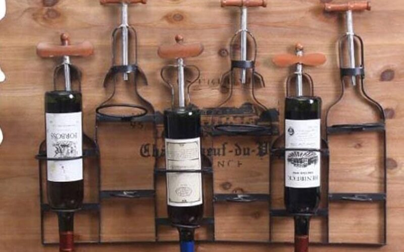 Funcionalidad y estilo: Botelleros de vino industriales para tu hogar